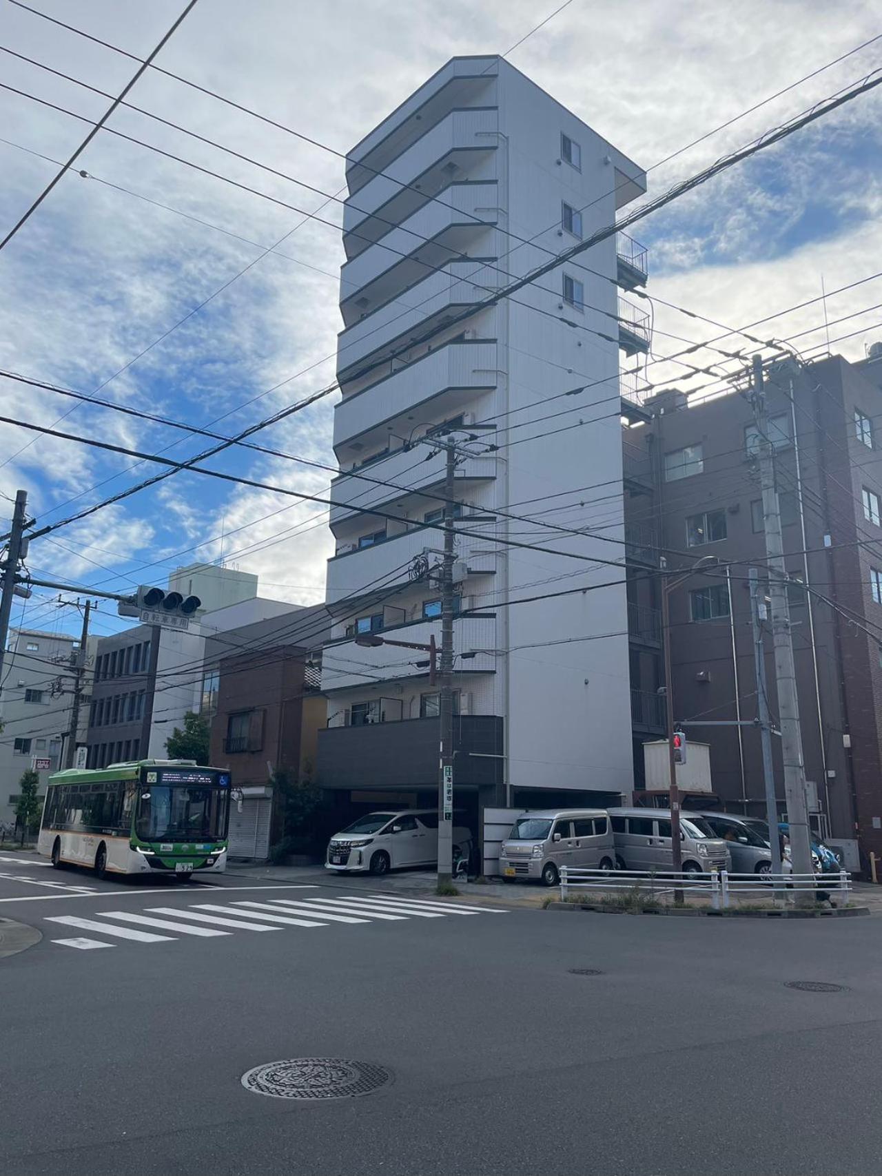 Calum Asakusa Imado Tokyo和室カルム浅草今戸新築民泊東京浅草隅田川今戸神社近くスカイツリー見えるコンビニコインランドリー近くある浅草駅まで徒歩圏内アクセス便利成田空港羽田空港銀座渋谷東京駅直通 Appartement Tokio